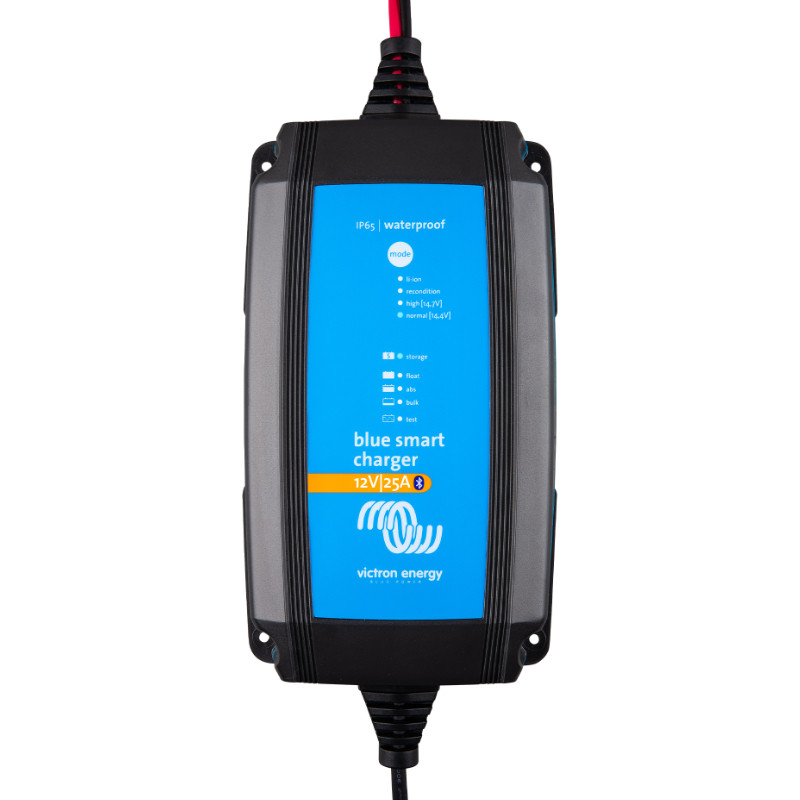 Blue Smart IP65 Charger 12/25 + DC connector