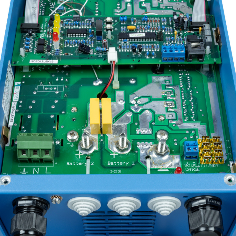 Phoenix Charger 12/30 (2+1) 120-240V